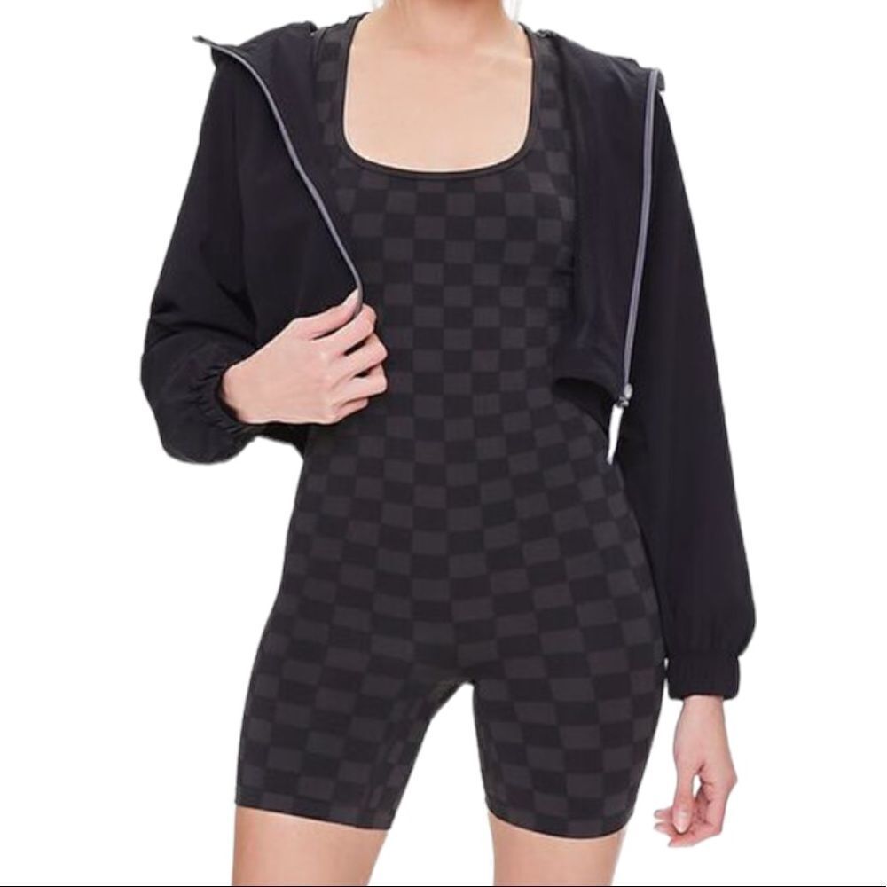 Forever 21 Women’s Black Active Casual Zip up Jacket w/ Hood Size Small, Medium